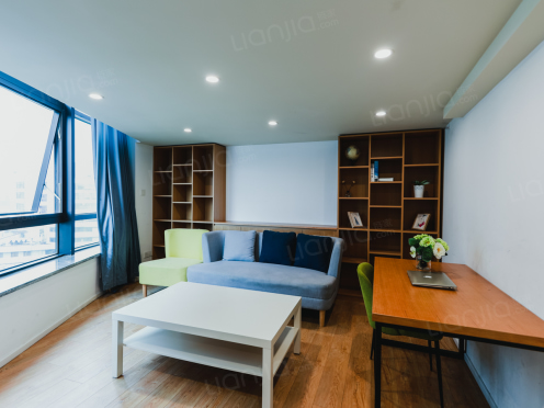独栋·城家公寓 城家公寓上海火车站苏河一号店 留学生豪华LOFT/民用水电/可办居住证 1室1厅