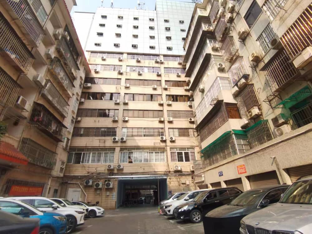 鲤湾路店