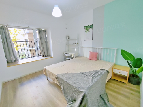 合租·保利西子城 5居室 东南卧