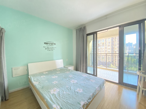 合租·苏高新天之运 5居室 南卧