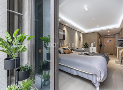 独栋·冠寓 冠寓东城明石国际公寓 学生折上折！带阳台！精装整租品牌公寓!东站彭埠 1室1厅_龙湖葛洲坝景粼天著租房