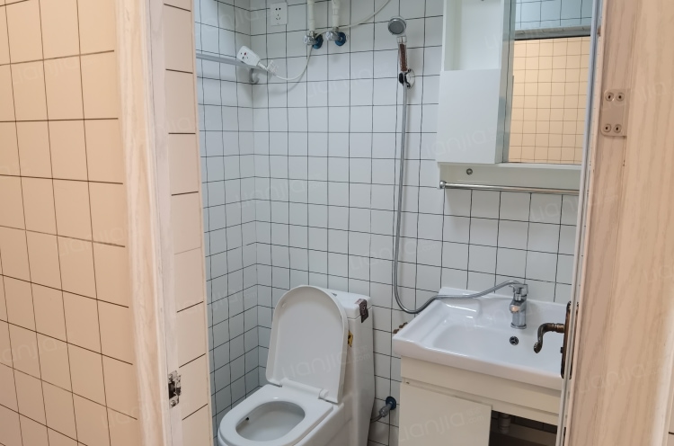 标准温馨大床房一室一