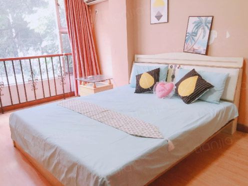 合租·紫藤花园 4居室 南卧