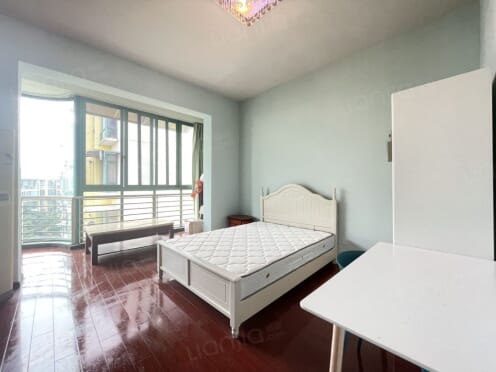 合租·长居花园 4居室 跃层 西南卧