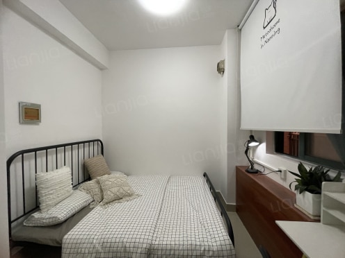 合租·金湖湾 5居室 东北卧