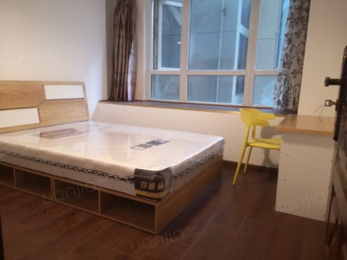 合租·朗诗未来家 4居室 南卧