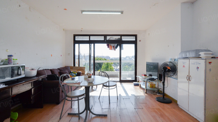 航城园二手房实景图