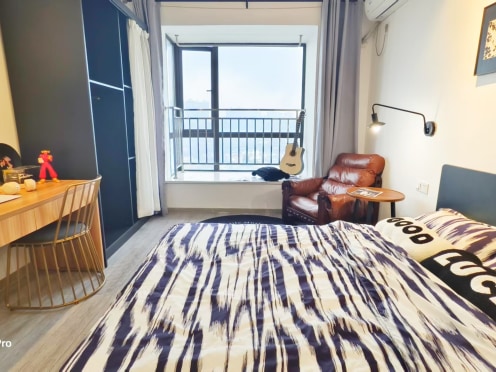 独栋·欧莱雅郡 欧莱雅郡店 毕业季特惠/押一付一/可短租/房东直租/民水电近德思勤汽车南站工业风 开间