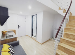 独栋·上海逸佳寓 逸佳寓曹安公路店 临近地铁口80米，复式，可短租 1室1厅_曹安公路租房