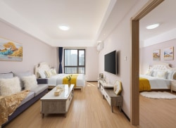 独栋·欢居置业 保利店 可月付短租东港保利天禧地铁口精装修82平南向一室一厅附近有农贸市场 1室1厅_保利天禧π公馆租房