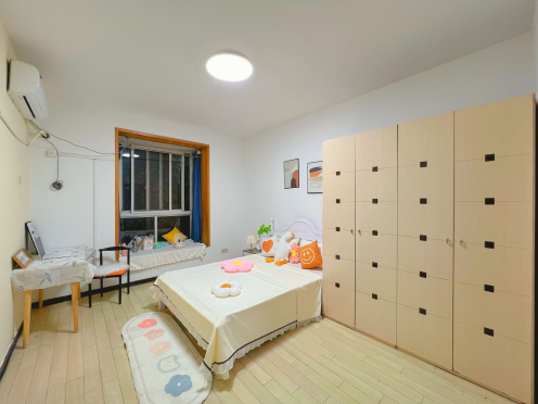 合租·惠泽园 5居室 南卧