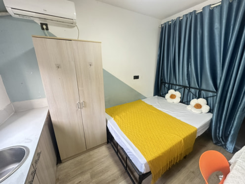 合租·莲花新村三区 5居室 北卧