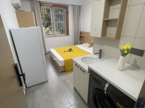 合租·莲香新村南区 4居室 南卧