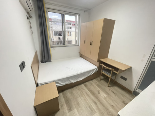 合租·莲花新村六区 4居室 北卧