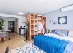 独栋·泊寓 桃园路11店 【叠加企业折扣最高95折】民用水电，15天内可免费换房 1室1厅_聚贤公寓租房