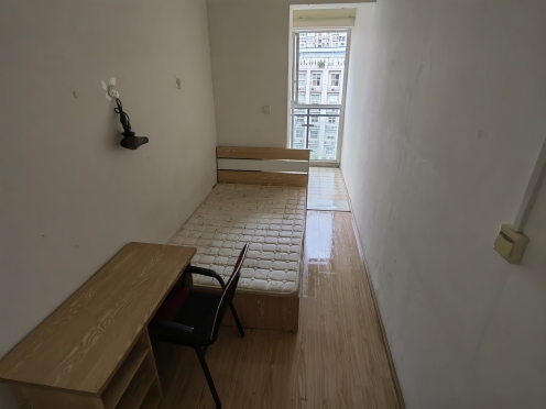 合租·金牛花园 5居室 南卧