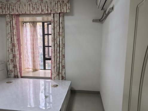 合租·新希望皇冠国际 4居室