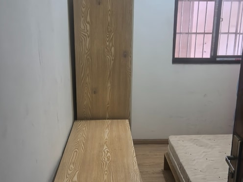 合租·合能橙中心 5居室 东南卧