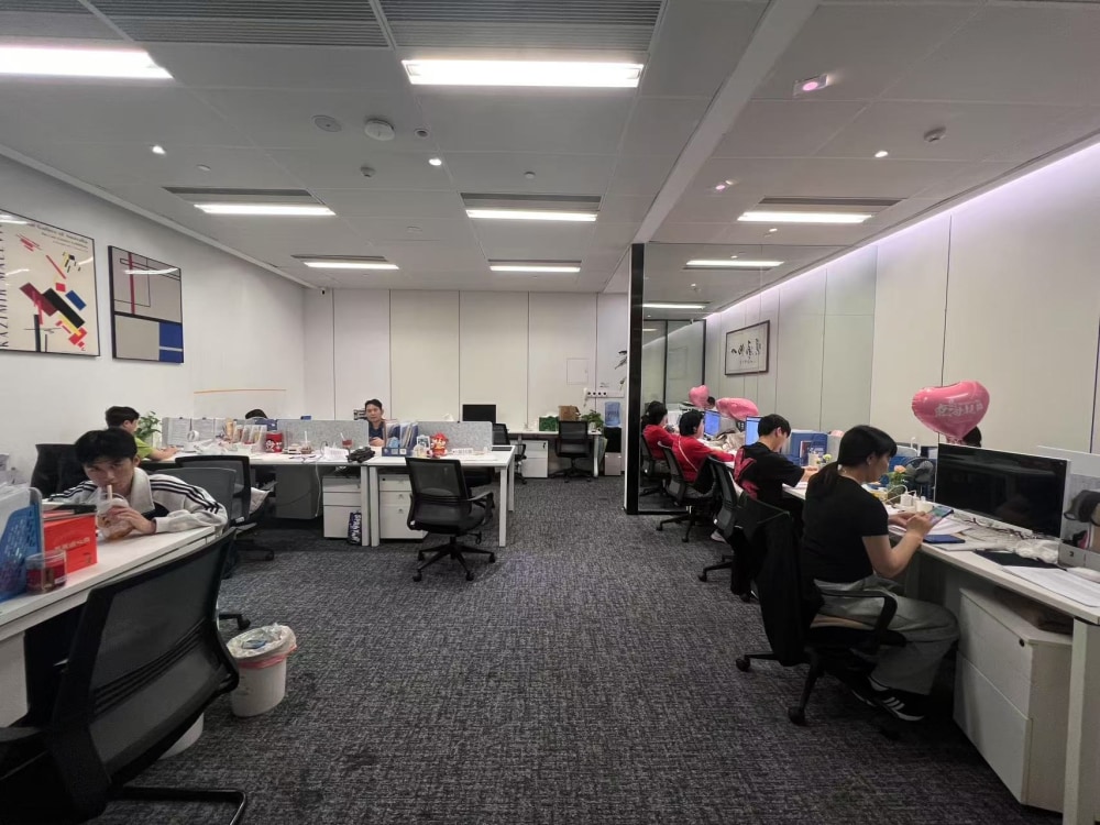 绿地v岛公寓店