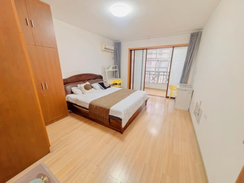 合租·翠屏东南 4居室 南卧