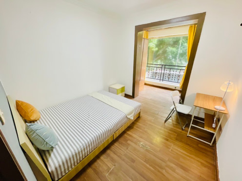 合租·千和沁香华庭 4居室 南/北卧