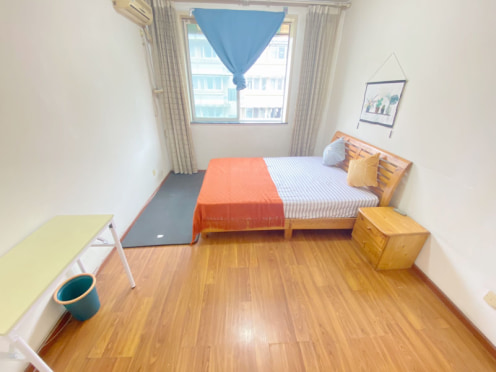 合租·深越花园 5居室 跃层 南卧