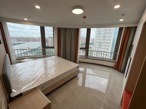 独栋·泊寓 泊寓科创广场人才公寓 【预约看房减100元租金券】城景套房一室一厅 押一付一 南向可短租 1室1厅