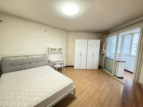 合租·花家地西里一区 3居室 南卧