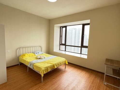 合租·华润二十四城三期 5居室 南卧