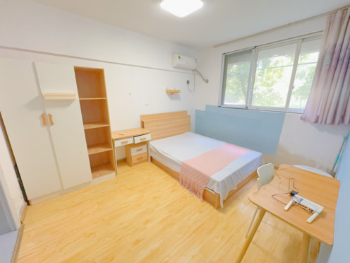 合租·光华馨地 4居室 南卧