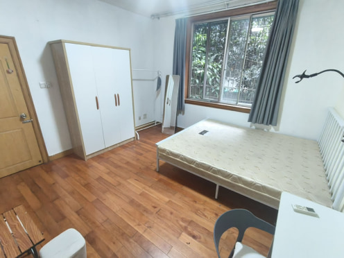 合租·大石西路36号 4居室 南卧