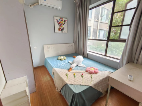 合租·绿地468公馆一期 4居室 南卧