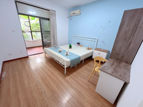 合租·神仙树大院三期 5居室 南卧