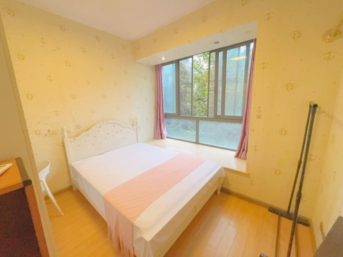 合租·鹭岛国际一二期 5居室 南卧