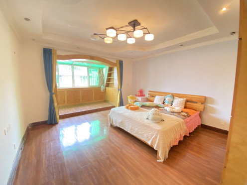 合租·金地花园 5居室 南卧