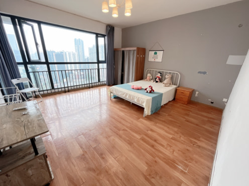 合租·中海格林威治城 4居室 南卧