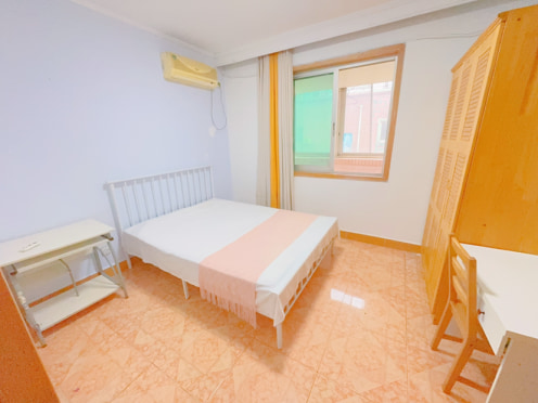 合租·皇城公寓 4居室 南卧