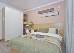 独栋·渥姆青年人才社区·建邺店 奥体店 边户南北通透 合租优选 双阳台 民用水电带燃气 无中介费 3室1厅_定康街41号租房