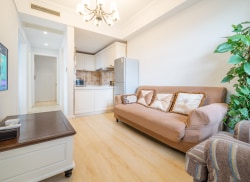 独栋·锦冠天成 锦冠天成店 东港【锦冠天成】年租 地铁口 送宽带 包取暖 可养宠物 2室1厅_锦冠天成租房