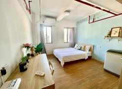 独栋·泊寓 创想公社店 【返工专属房源】前山 电梯大单间 拎包入住 押一付一 无中介费 近城轨明珠站 开间_敬业路51-009号租房