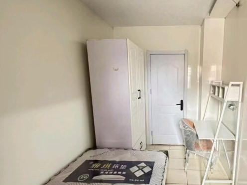 合租·贤文花园北区 5居室 南卧