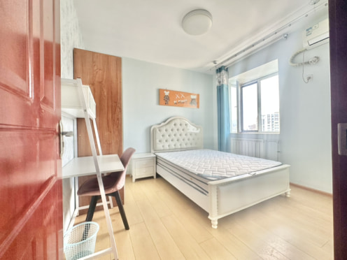 合租·南湖花苑 4居室 北卧