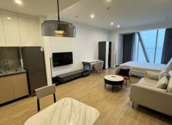 独栋·星河郡寓 常州澜月湾店 西太湖日出观景房 特价最后1套 入住保洁+健身房 短租无忧 1室1厅_星河澜月湾租房