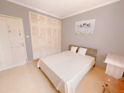 合租·桐梓林北路3号 4居室 南卧