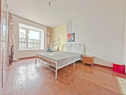 合租·誉府仕家 5居室 南卧