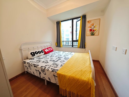 合租·金科博翠天宸 5居室 东南卧