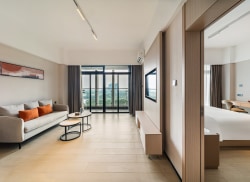 独栋·铂顿元世纪 翠亨新区店 【豪华湖景套房】   湖景东南向大阳台  拎包入住 首租特惠 1室1厅_铂顿元世纪租房