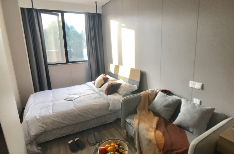 抖音B站房补内,近五角场,月付可停车,地铁口