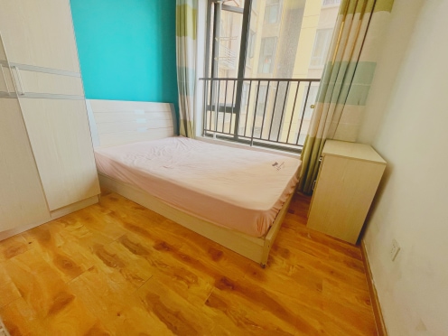 合租·朗基天香 5居室 南卧