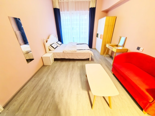 合租·滨江天樾 5居室 南卧